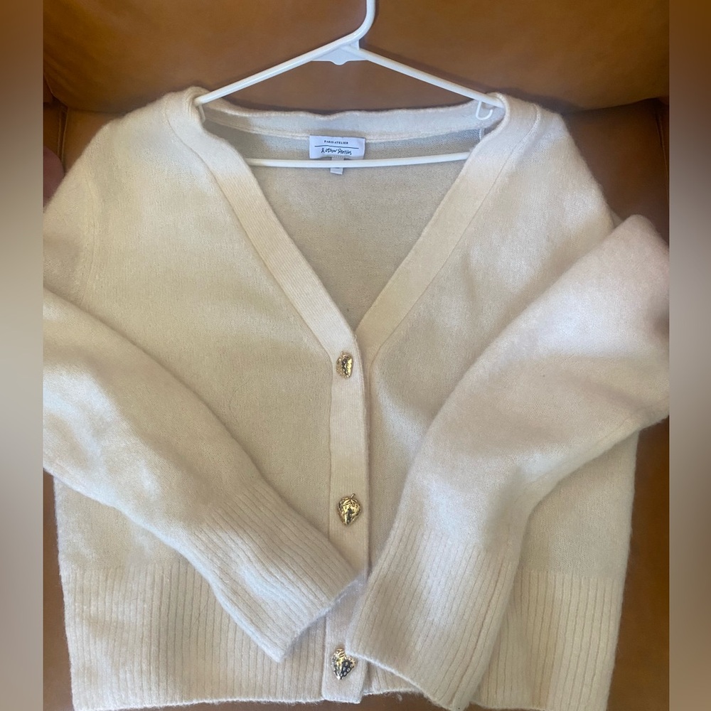 Paris Atelier & Other Stories Wool cream Cardigan strawberry Buttons Size Large